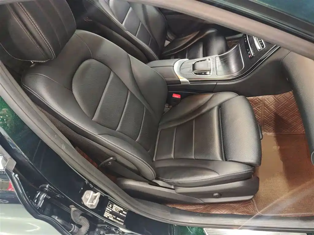 Mercedes-Benz C-Class 2020 — фото 19