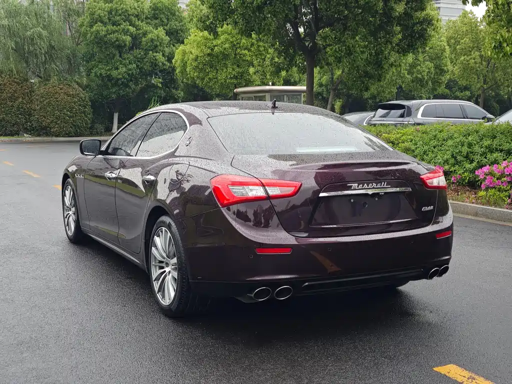 Maserati Ghibli 2016 — фото 21