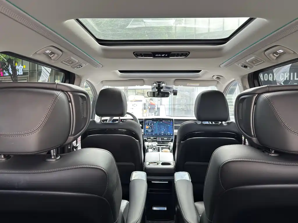GAC Motor Trumpchi M8 2024 — фото 24