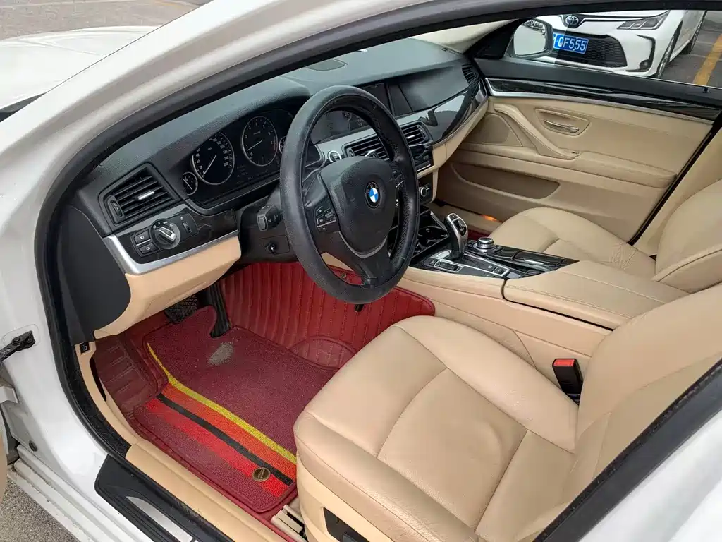 BMW 5 Series 2012