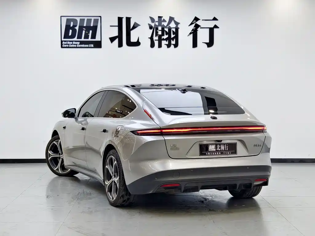 NIO ET5 2024