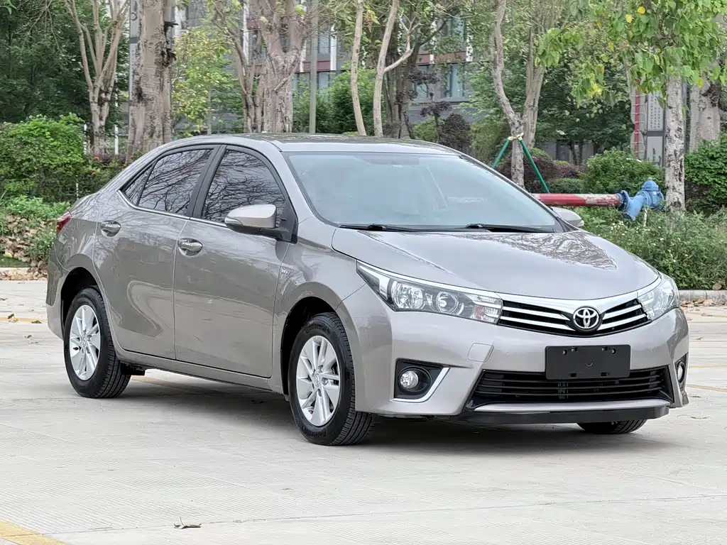 Toyota Corolla 2016 — фото 3