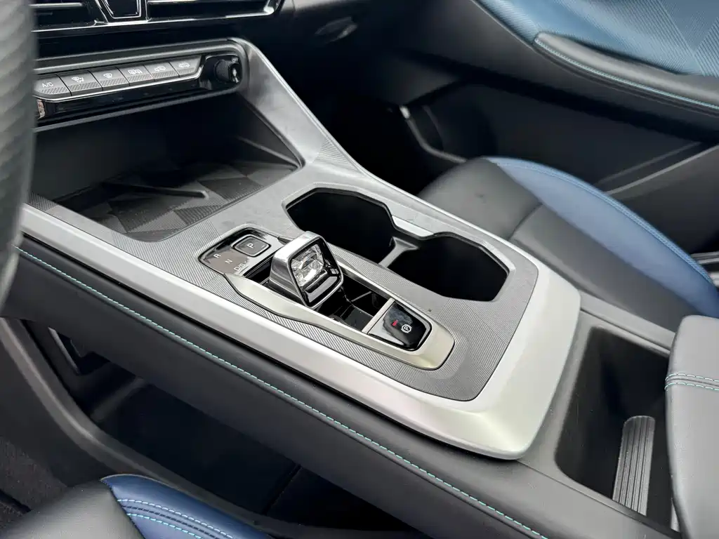 GAC Motor Trumpchi GS3 2025 — фото 24