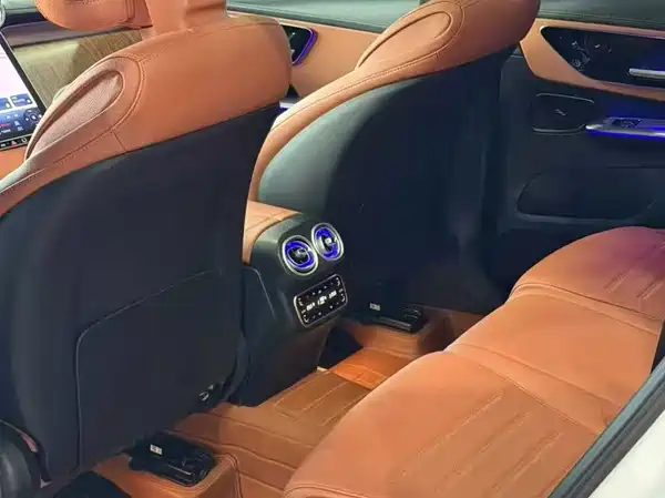 Mercedes-Benz GLC 2024