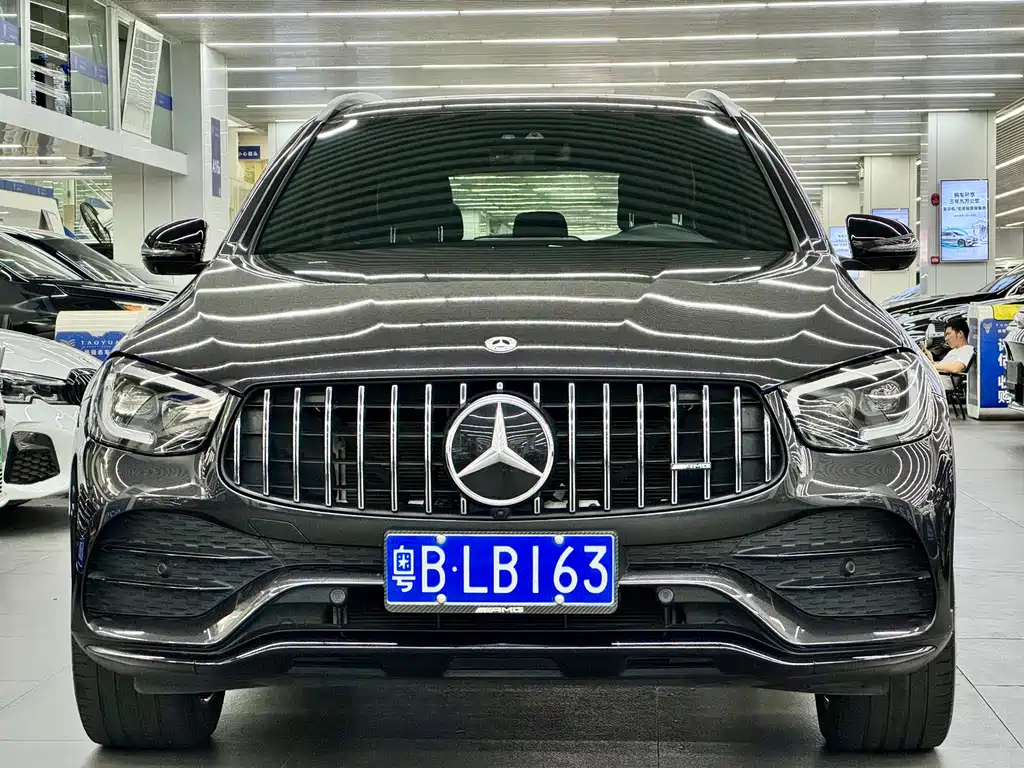 Mercedes-Benz GLC AMG 2023 — фото 2