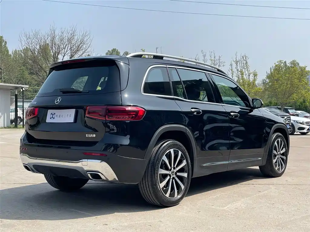 Mercedes-Benz GLB 2023 — фото 13