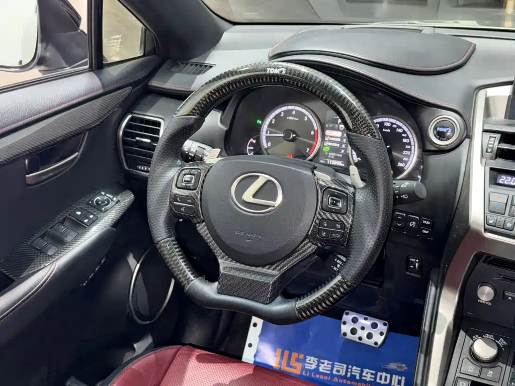Lexus NX 2015 — фото 9