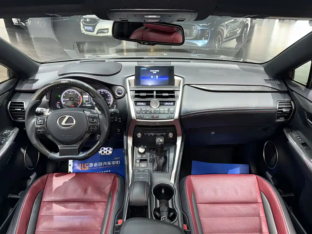 Lexus NX 2015 — фото 10