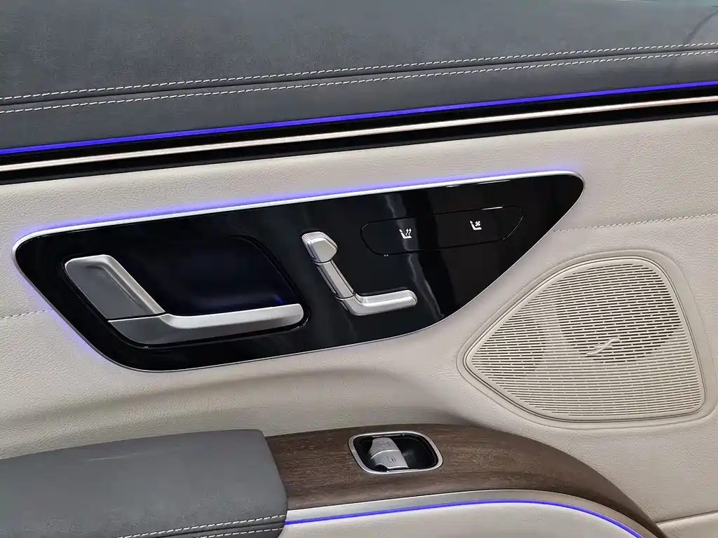Mercedes-Benz EQS 2024 — фото 14