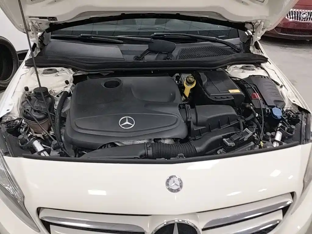 Mercedes-Benz A-Class 2015 — фото 20