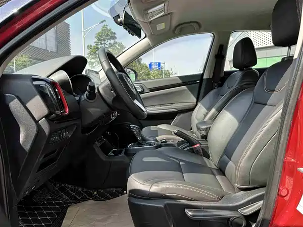 Dongfeng Fengshen AX4 2017