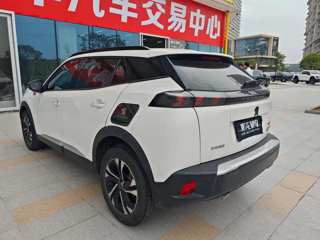 Peugeot 2008 2021