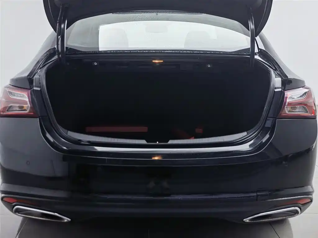 Chevrolet Malibu XL 2019 — фото 16