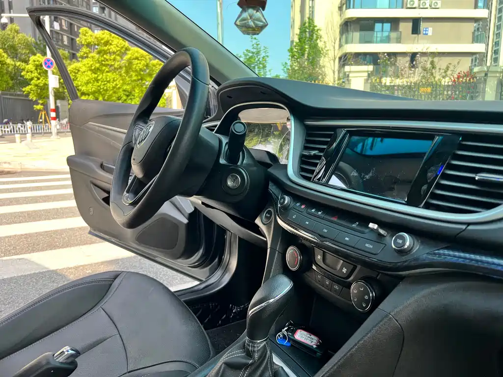 Buick Excelle 2021 — фото 12