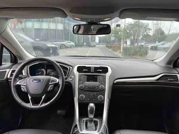 Ford Mondeo 2013