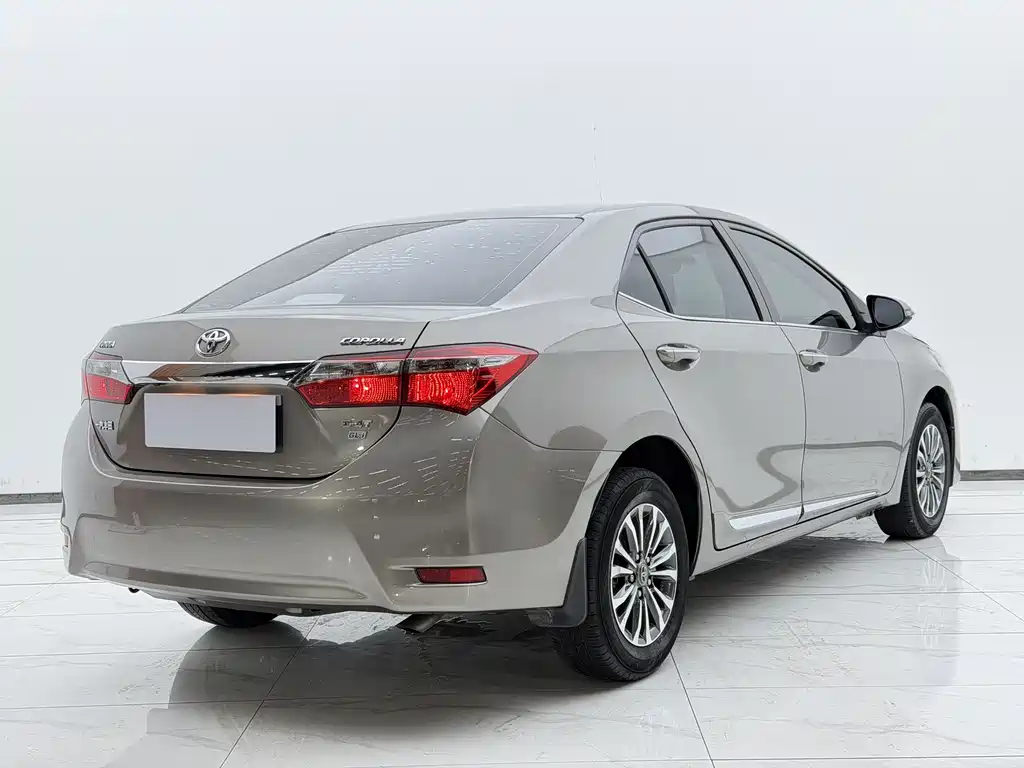 Toyota Corolla 2017 — фото 12