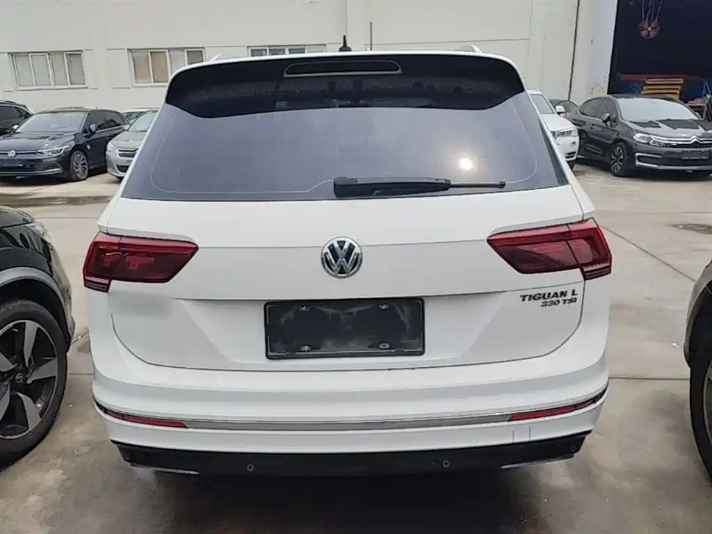 Volkswagen Tiguan L 2020 — фото 6