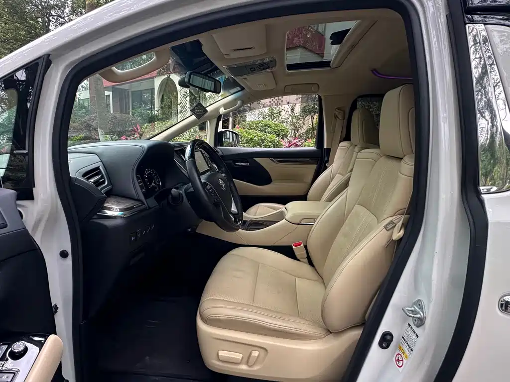 Toyota Alphard 2019 — фото 5