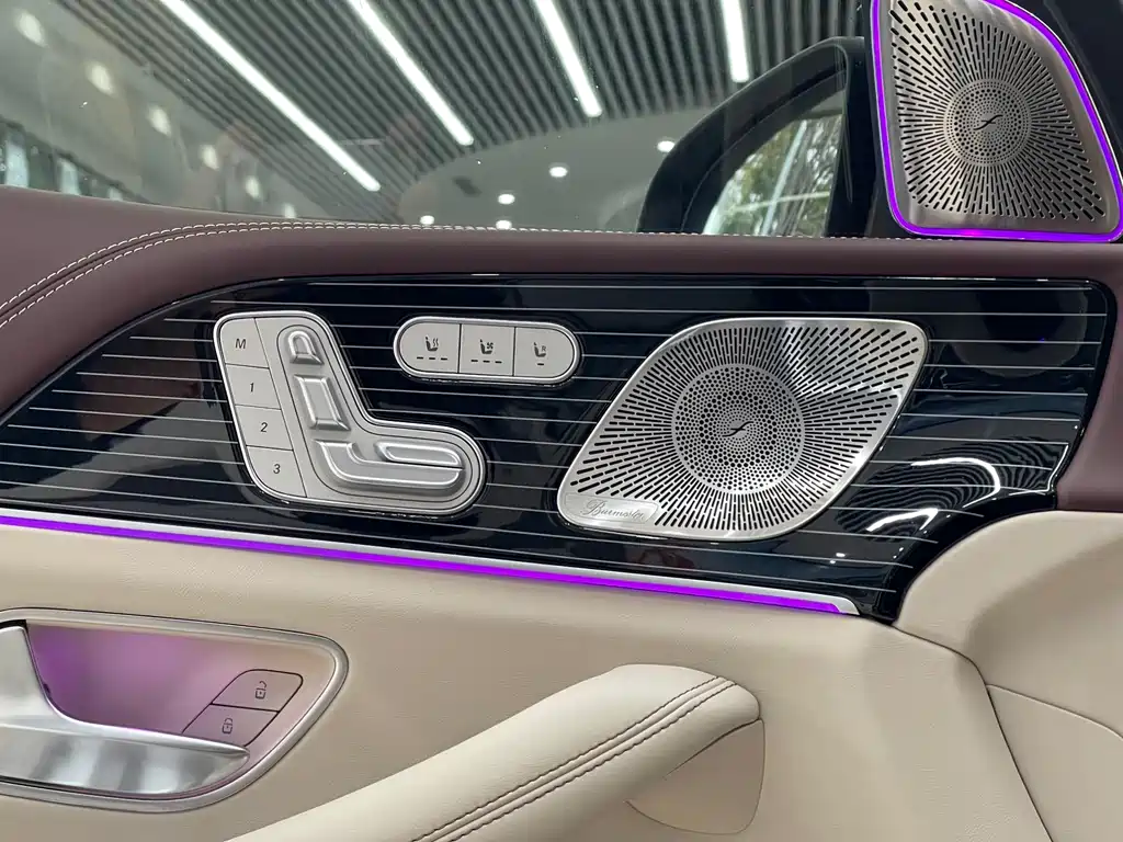 Mercedes-Benz GLS 2023 — фото 31
