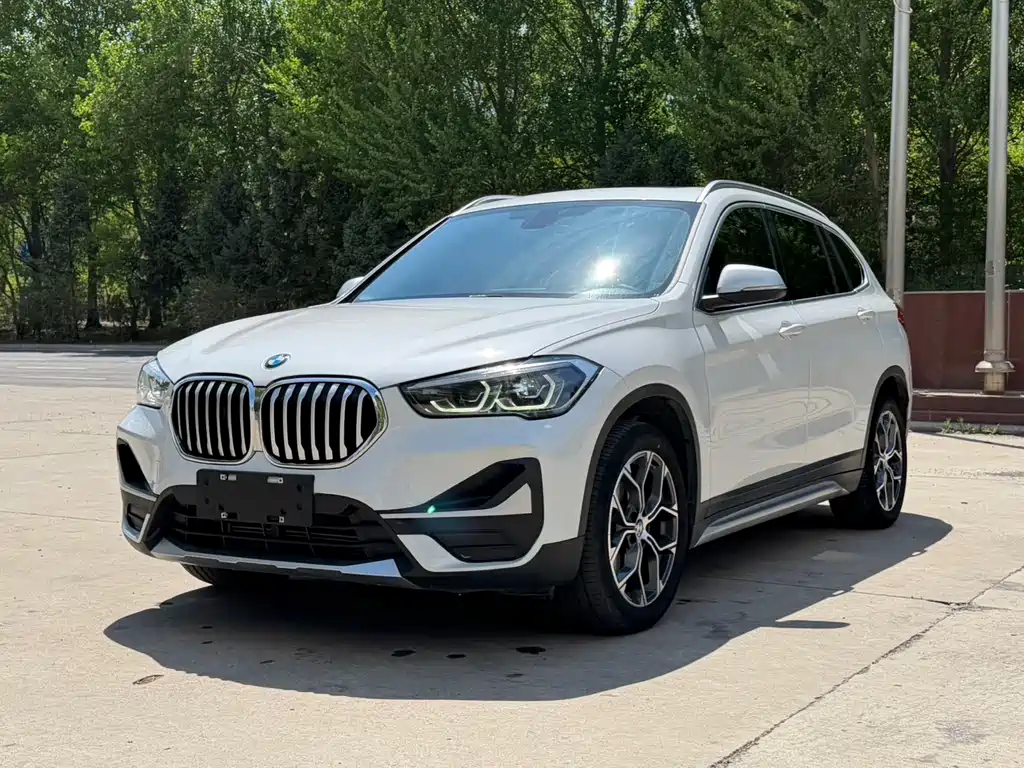 BMW X1 2023 — фото 1