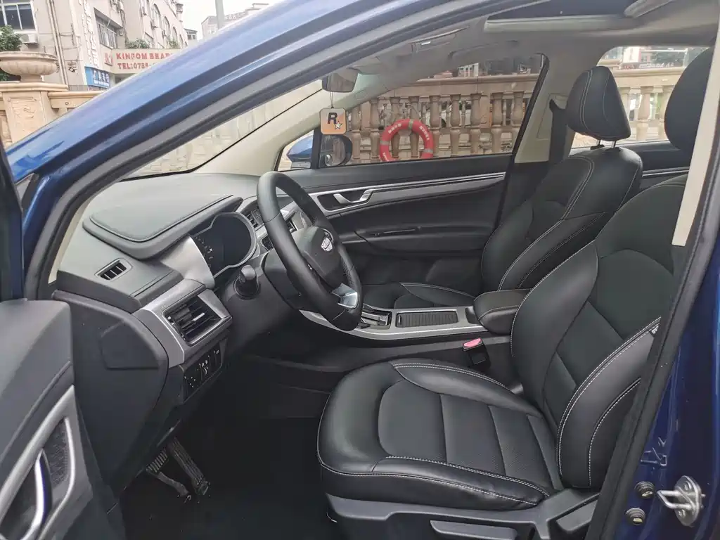 Geely Emgrand GS 2020 — фото 11