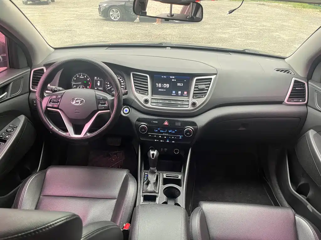 Hyundai Tucson 2016 — фото 10