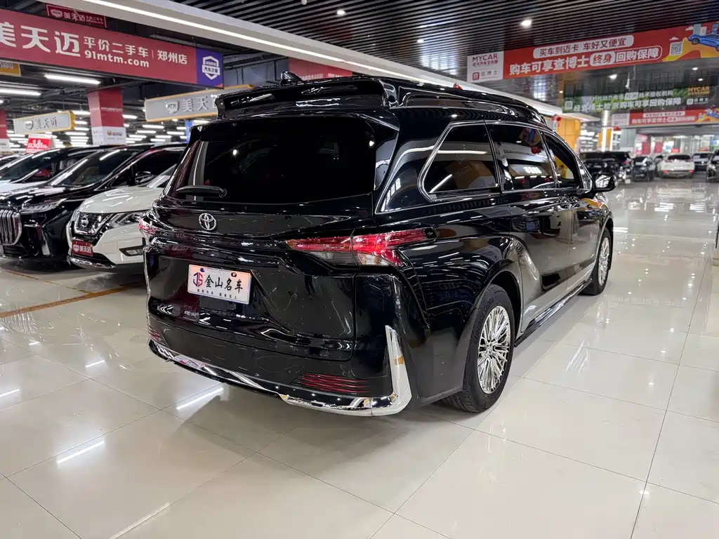Toyota Sienna 2025 — фото 14