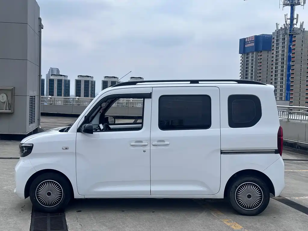 Wuling Zhiguang EV 2025 — фото 3