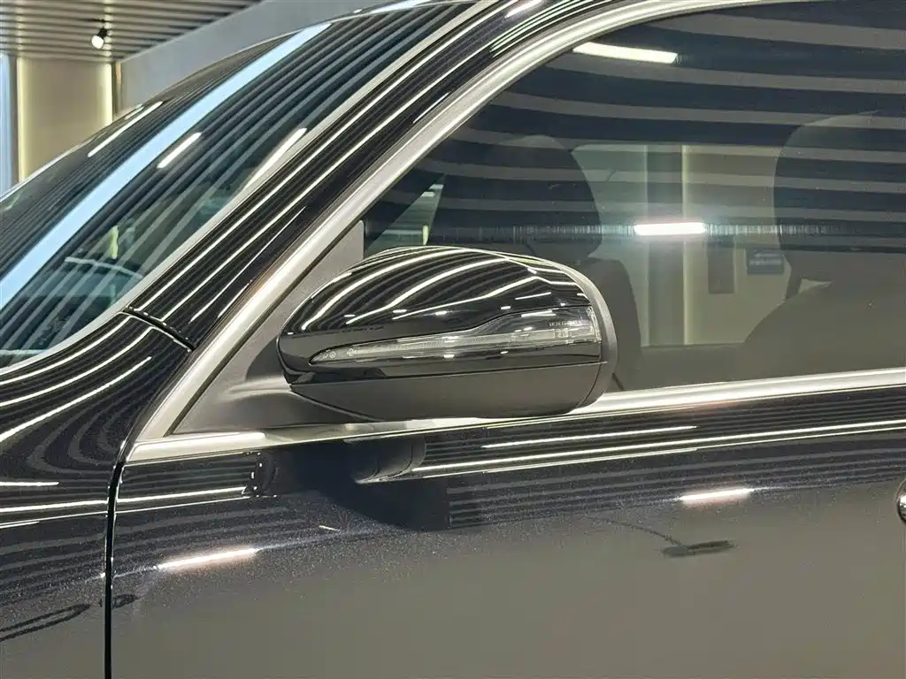 Mercedes-Benz GLB 2024 — фото 13