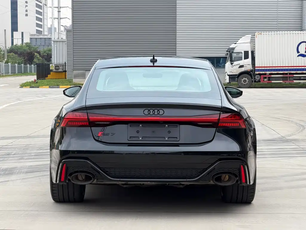 Audi RS 7 2026 — фото 5