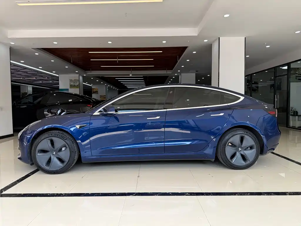 Tesla Model 3 2020 — фото 3