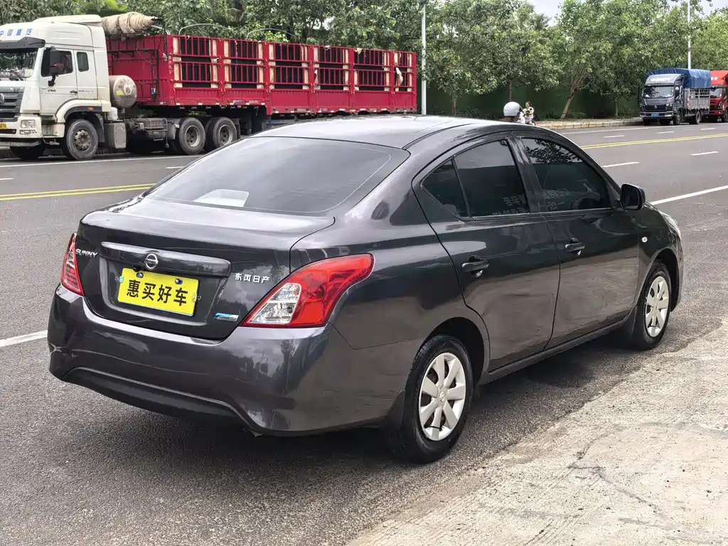 Nissan Sunny 2016 — фото 12