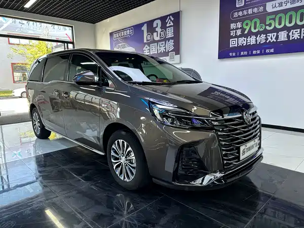 Buick GL8 2024
