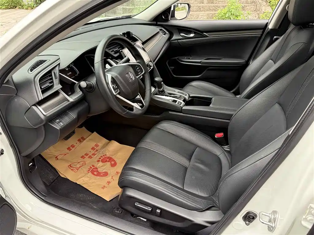 Honda Civic 2019 — фото 15