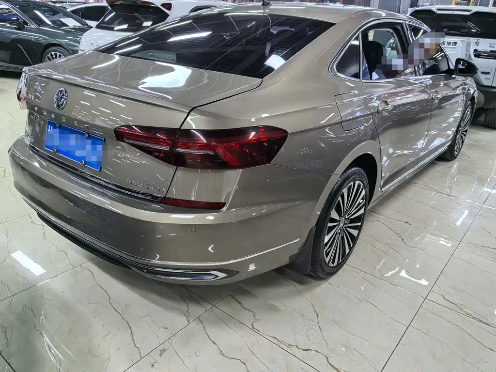 Volkswagen Passat 2019 — фото 6