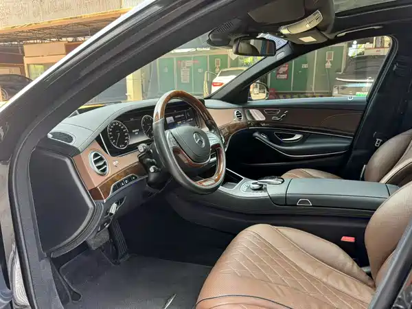 Mercedes-Benz Maybach S-Class 2016
