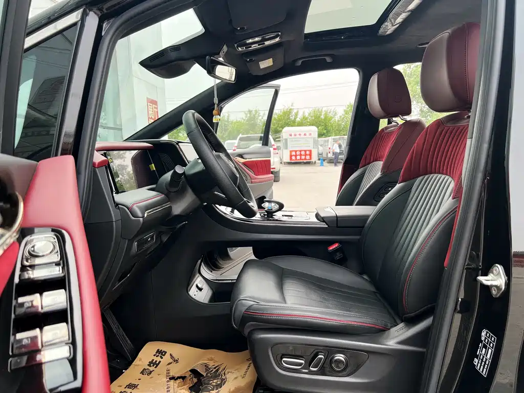 GAC Motor Trumpchi M8 2023 — фото 16