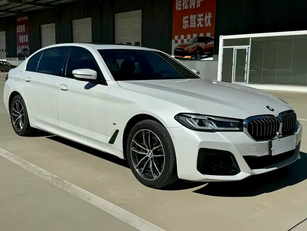 BMW 5 Series 2023