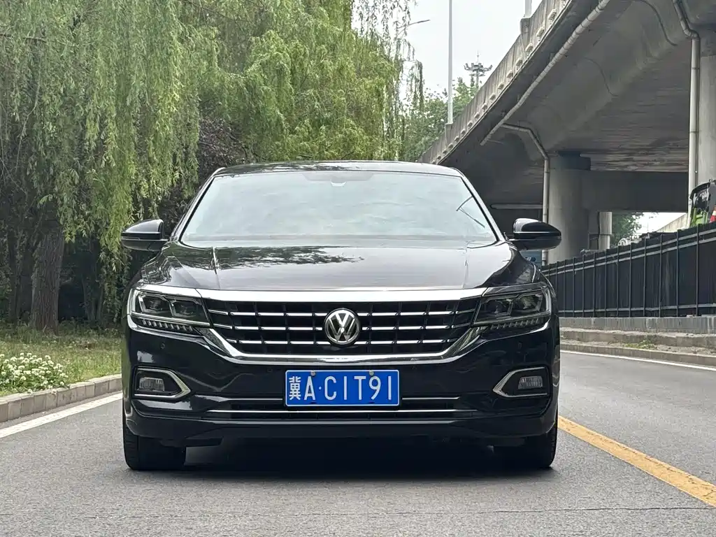 Volkswagen Passat 2019 — фото 2