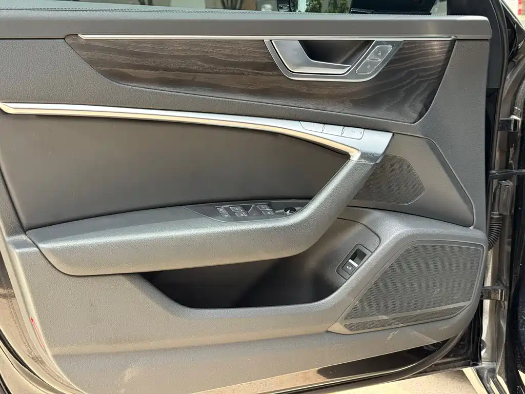 Audi A6L 2024
