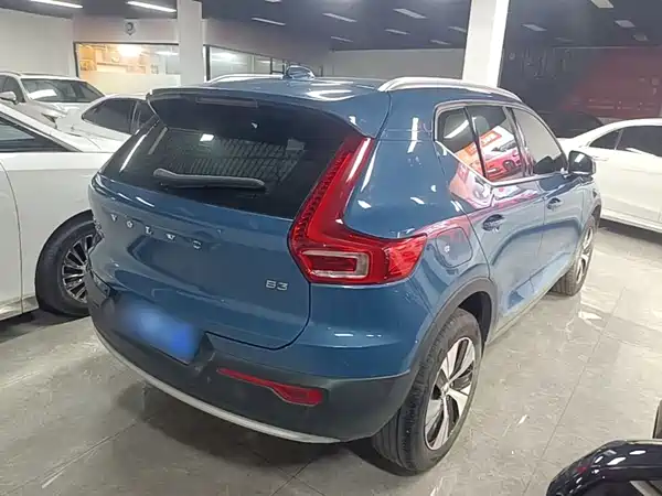 Volvo XC40 2023