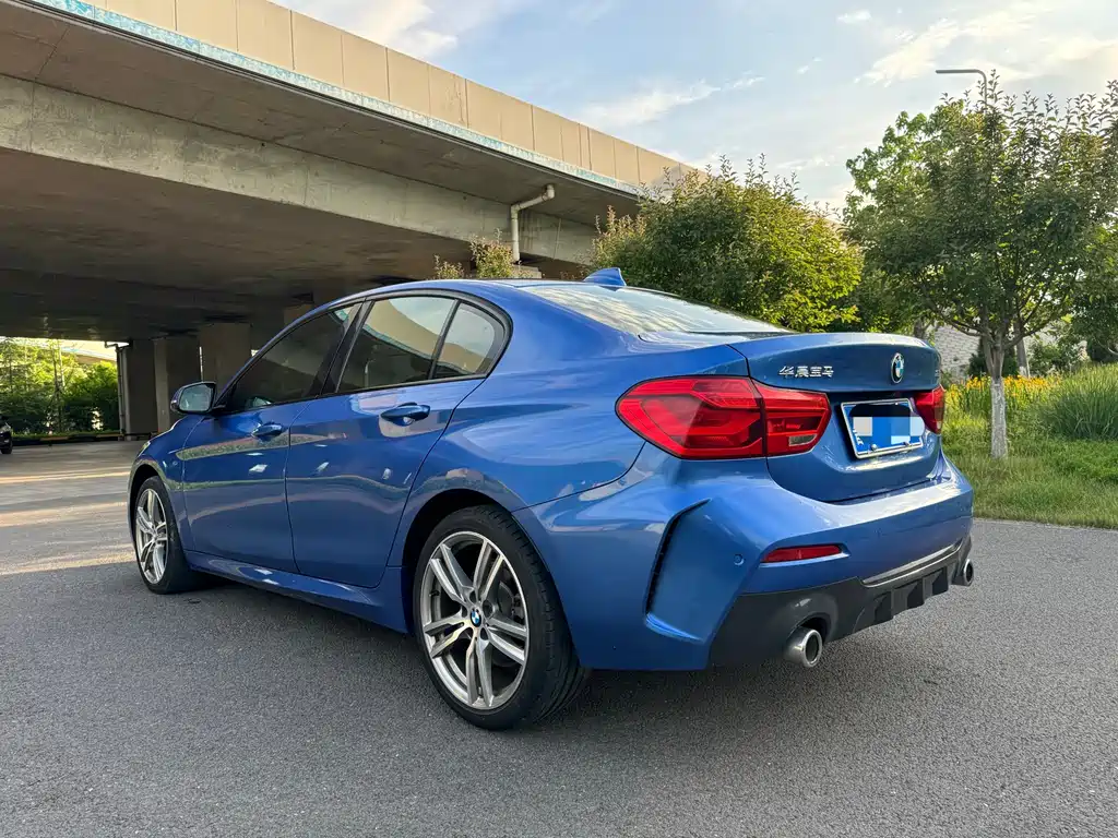 BMW 1 Series 2019 — фото 3