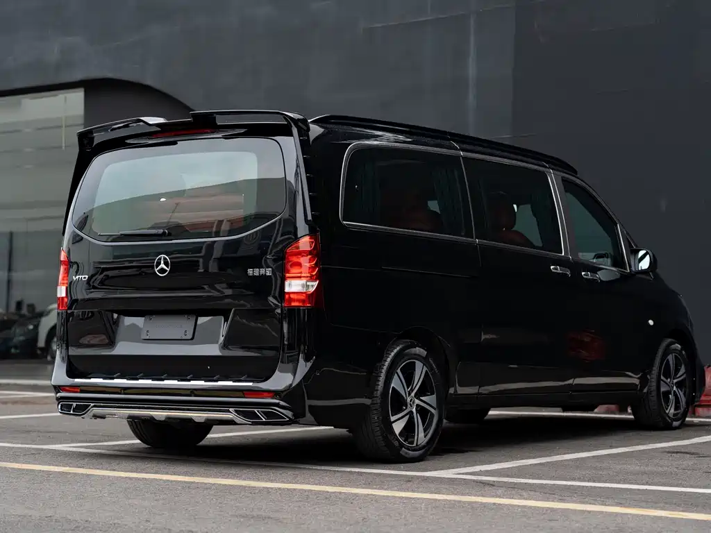 Mercedes-Benz Vito 2024 — фото 16
