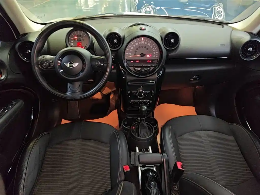 MINI Countryman 2015 — фото 10