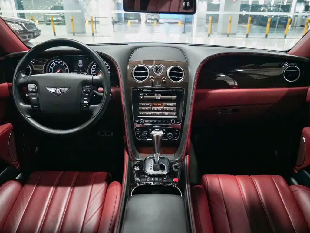 Bentley Flying Spur 2014 — фото 20