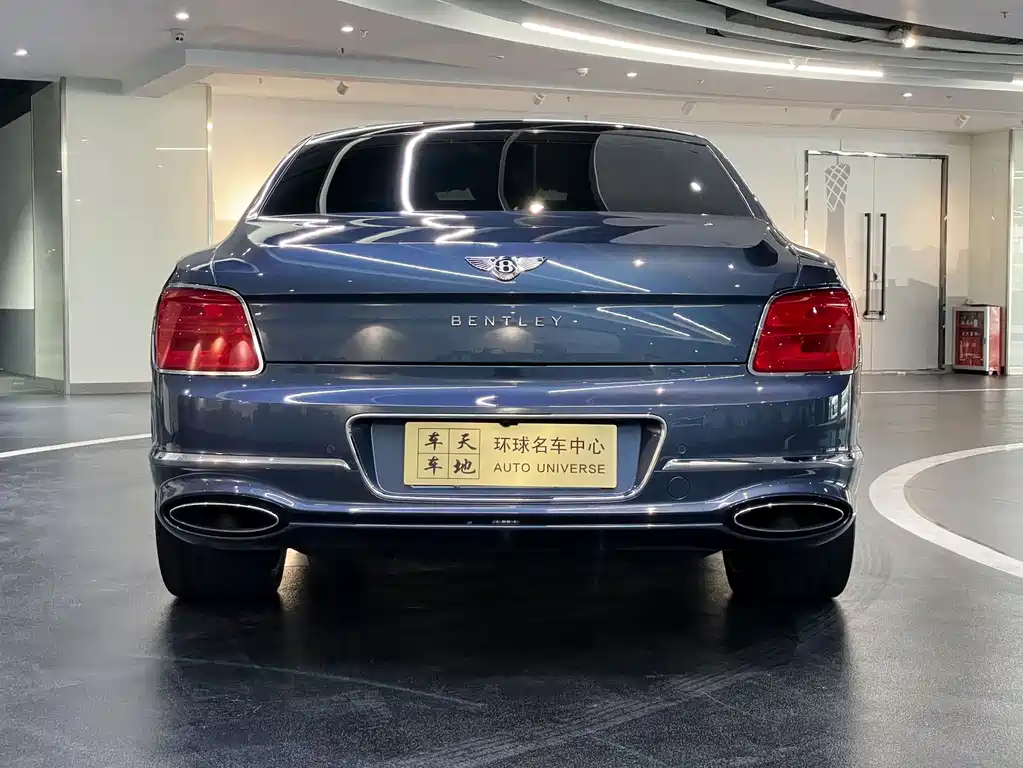 Bentley Flying Spur 2020 — фото 29