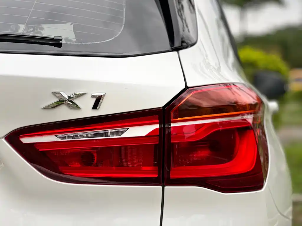 BMW X1 2018 — фото 21