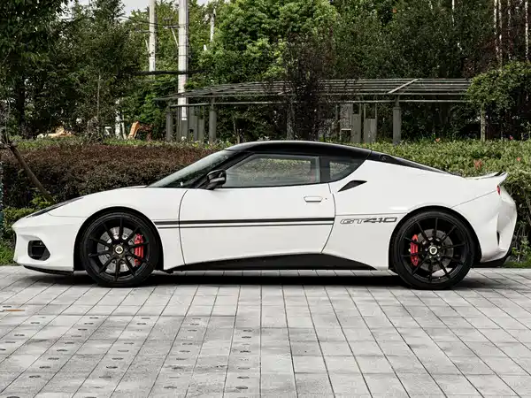 Lotus Evora 2022