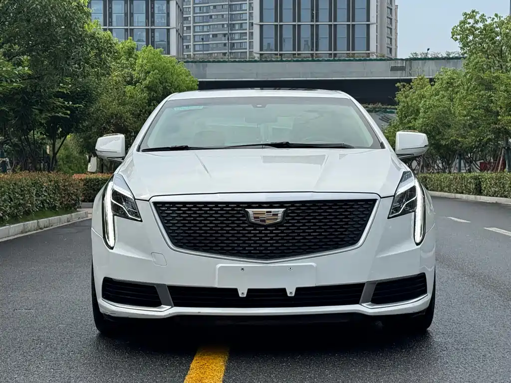 Cadillac XTS 2019 — фото 2