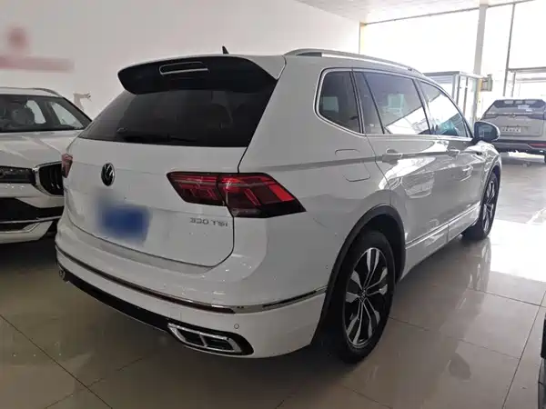 Volkswagen Tiguan L 2023